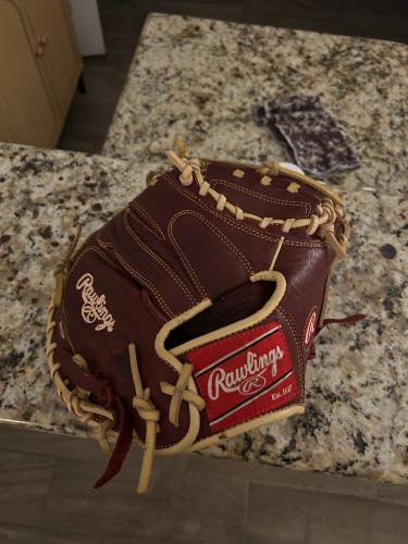 Rawlings RH Catcher's Glove 33" (New)