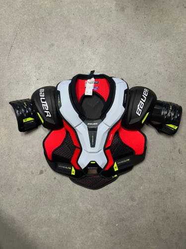 Senior Large Bauer Vapor Hyperlite NHL Nashville Predators Pro Stock Shoulder Pads (New)