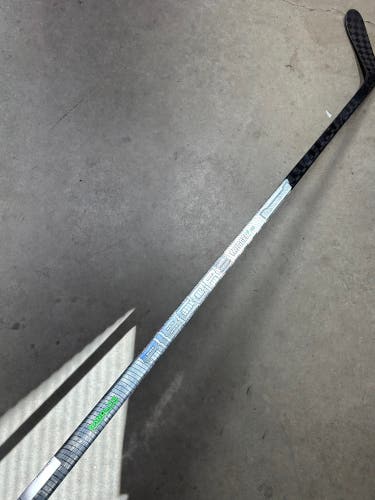 80 Flex P28 Senior CCM RibCor Trigger 6 Pro Left Hand Hockey Stick Pro Stock NHL (New)