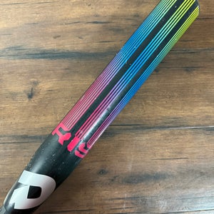 DeMarini Prism 28/17 (-11) Fastpitch Softball Bat