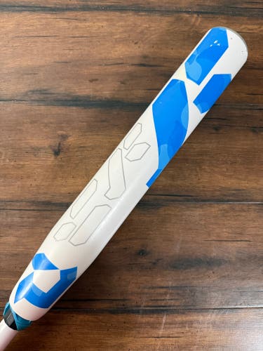 DeMarini CF 28/17 (-11) Fastpitch Softball Bat