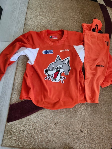 Sudbury Wolves Practice Jersey with Large Bauer socks