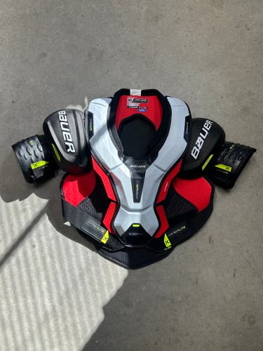 Senior Large Bauer Vapor Hyperlite NHL Pittsburgh Penguins Pro Stock Shoulder Pads (New)
