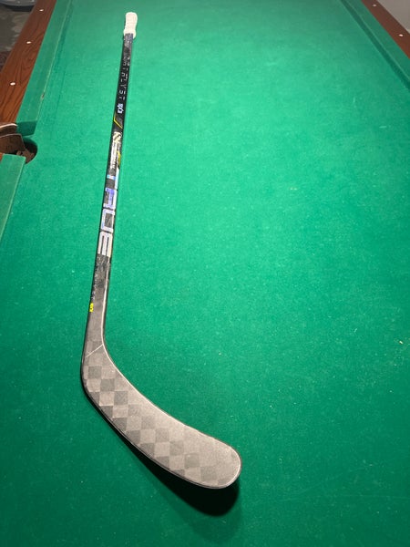 Junior True Catalyst 9x3 Left Hand Hockey Stick 40 Flex Pro Stock (Used)