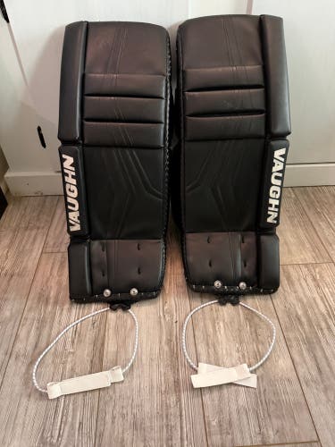 24" Vaughn Velocity Goalie Leg Pads (Used)