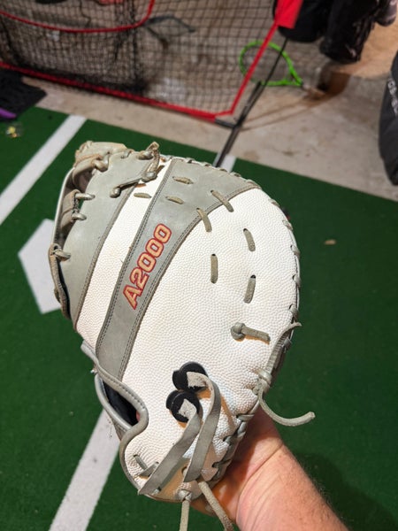 Wilson A2000 LH First Base Softball Glove 12.5" (Used)