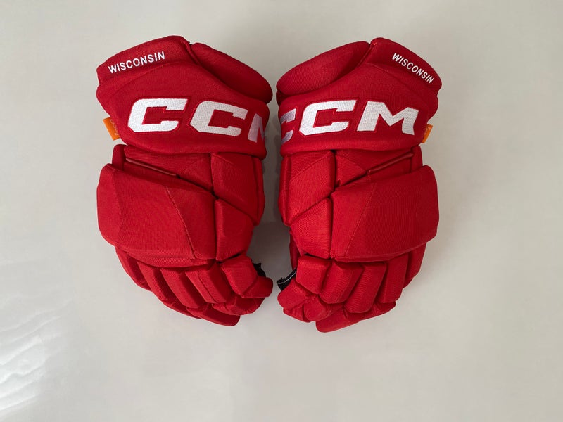 Pro Stock CCM Wisconsin Badgers JetSpeed Pro Hockey Gloves Red/White 14”