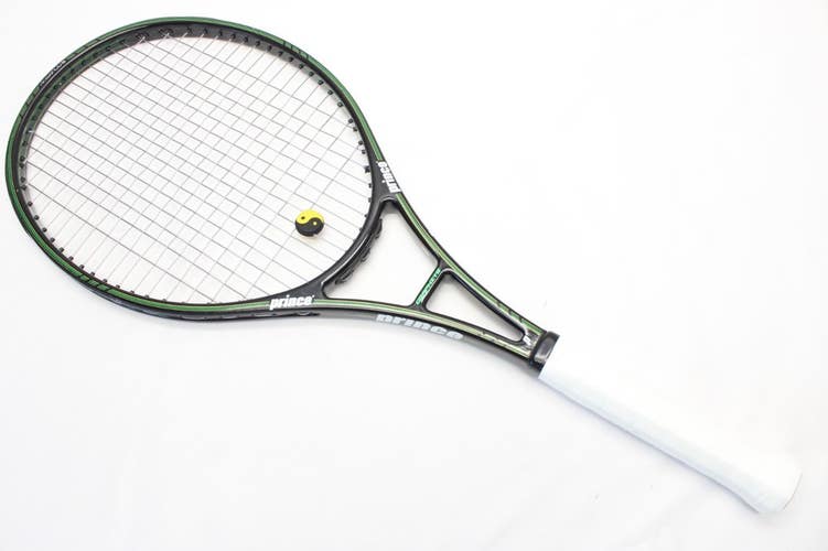 *USED* PRINCE CLASSIC GRAPHITE MIDPLUS TENNIS RACQUET (4 3/8) FROM A COLLECTOR