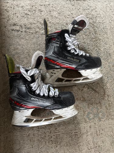 2019 Bauer Vapor X2.9 Hockey Skates Size 3 (Used)