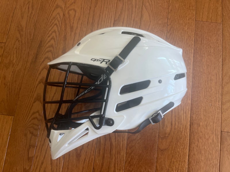 White Used Adult Cascade CPX-R Helmet