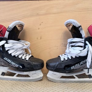 Bauer Vapor 5x Pro Hockey Skates Regular Width Size 3.5 (Used) 2024 model
