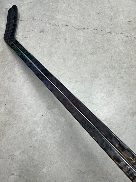 2 PACK 80 Flex Custom P28M Senior Warrior Covert QR6 Pro Right Hand Hockey Stick Pro Stock