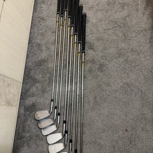 Men's Ping G440 Right Handed Iron Set Stiff Flex (8 Clubs) #4 - #9, PW, GW (Used)