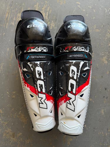 Senior CCM JetSpeed FT680 16" Shin Pads (Used)