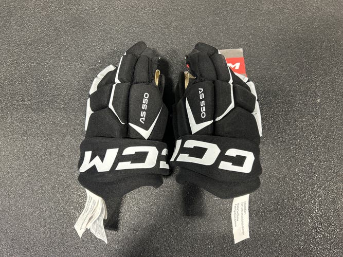 CCM AS550 Hockey Gloves (New)