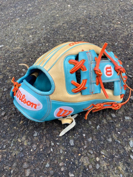 Wilson A2000 RH Infield Baseball Glove 11.25" (Used)