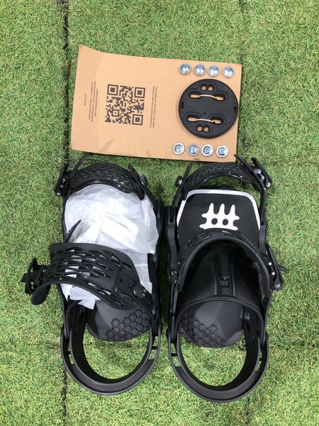 2026 Men's Large Yes. Select Snowboard Bindings (New)