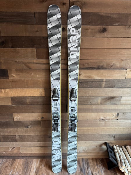 2025 ON3P Woodsman 100 Ripper Rocker, 176 cm, w/ Look Pivot 2.0 11 bindings