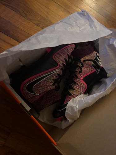 Men's Size M 12.0 (W 13.0) NIKE VAPOR EDGE 360 “UNTOUCHABLE” (Used- Like new *ONLY IN PRACTICE*)