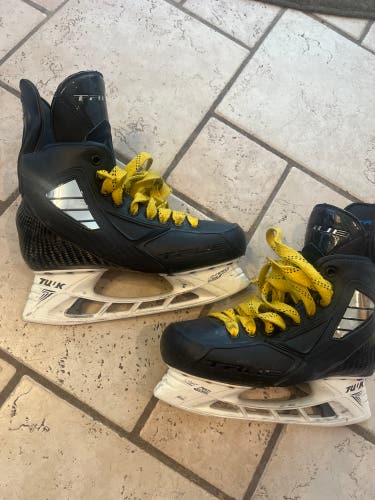 TRUE Custom Mens Pro Stock Size 7 Hockey Skates