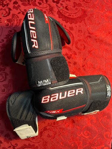 Senior Medium Bauer NSX Elbow Pads (Used)