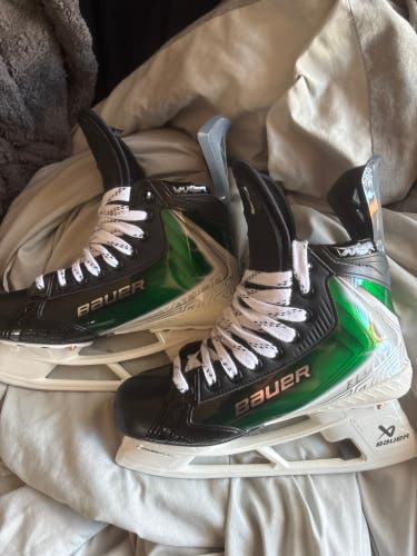 2025 Bauer Vapor Flylite Hockey Skates 7 (New)