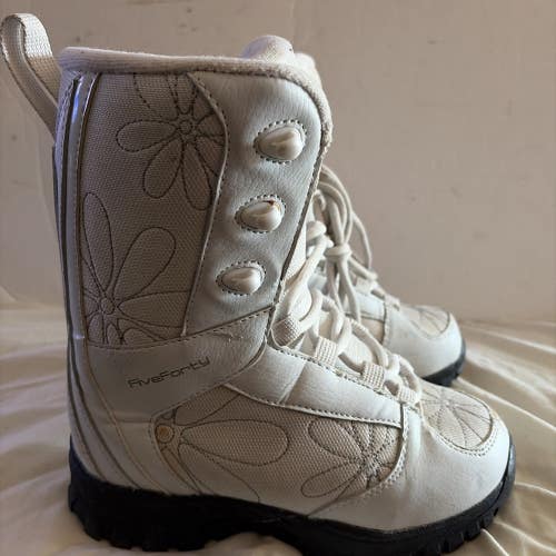 Junior Size 4 Five Forty Snowboard Boots.