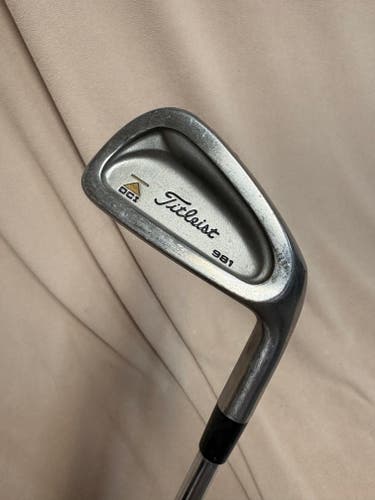 Men's 5 Iron Titleist DCI 981 Right Handed Stiff Flex (Used)