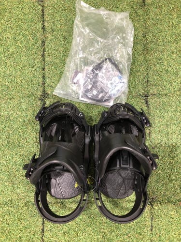 2022 Women's Small Now Brigada Snowboard Bindings (New)