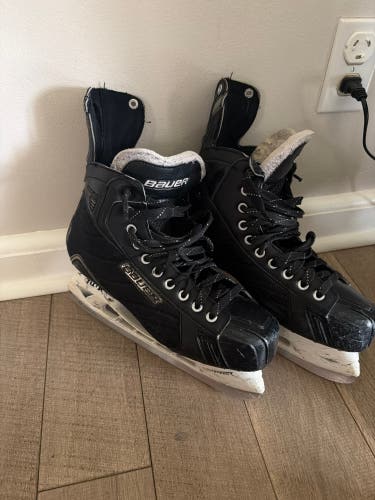 Black 2012 Bauer Nexus 600 Hockey Skates Regular Width 10 (Used)