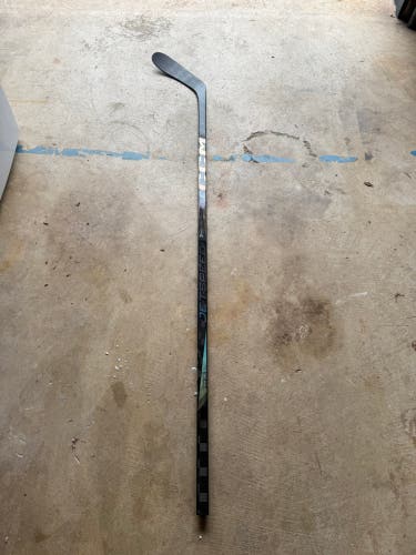 Senior CCM JetSpeed FT7 Pro Left Hand Hockey Stick P28 70 Flex Pro Stock (New)