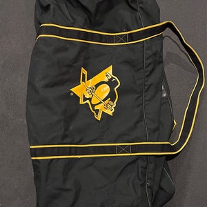 Pittsburgh Penguins Elite JRZ Goalie Gear Bag Pens Elite (Used)