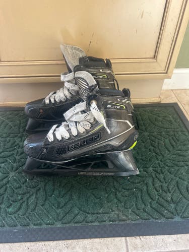 2021 Bauer Elite Hockey Goalie Skates Wide Width 7 (Used)
