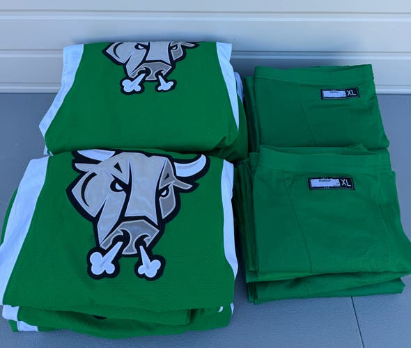 CCM Pro Stock San Antonio Rampage Green Team Pack Practice Jersey + Socks 5475
