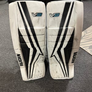 28" Vaughn Velocity V9 Goalie Leg Pads (Used)