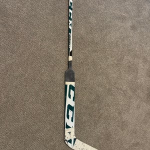 Intermediate CCM Extreme Flex 5.9 Regular Goalie Stick 24" Paddle (Used)