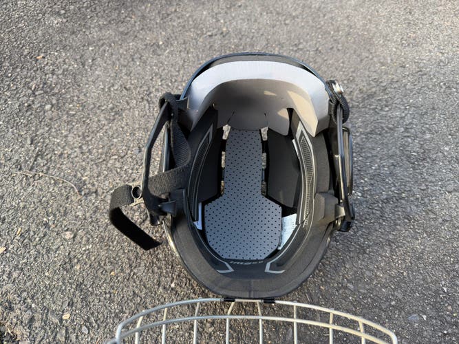 Small Bauer IMS 5.0 Helmet (Used)