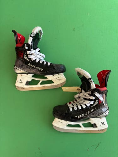 Junior Bauer Vapor X5 Pro Hockey Skates | Size 1.5 Regular Width (D)