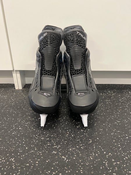 True SVH Hockey Skates 7 (New)