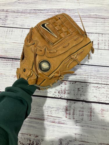 Brown Nike Diamond Ready RH Baseball Glove 12" (Used)