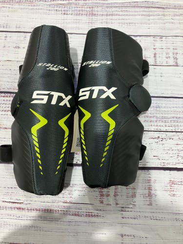 Large Youth STX Stallion 200 Arm Pads (Used)