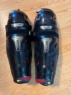 Senior Bauer Vapor Hyperlite 14" Shin Pads (New)