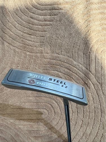 Odyssey White Steel 2 Blade Putter Right Handed 33" (Used)
