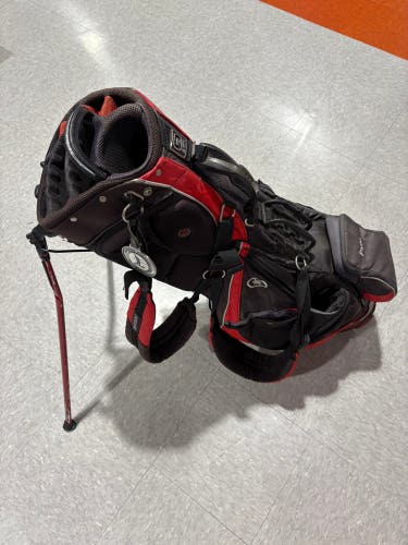 Black/Red Ogio 8-Hole Bag (Used)