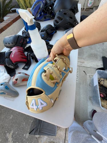 44 Pro Custom RH Infield Baseball Glove 11.5" (Used)