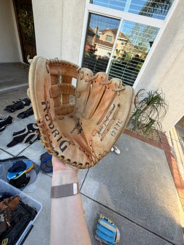 RH Outfield Baseball Glove 12.75" (Used)