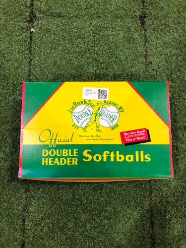 deBeer 12 in Clincher Softballs - 6 Pack (New)