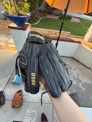 Wilson A2000 1786 RH Infield Baseball Glove 11.5" (Used)