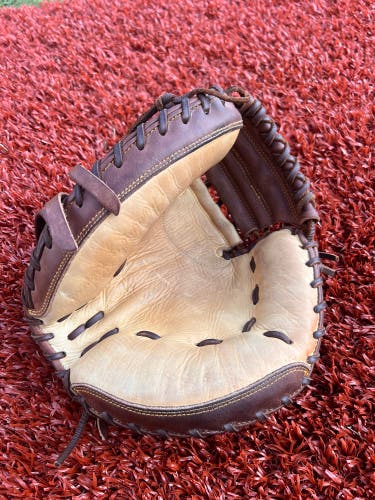 Aria (Absolutley Ridicolous) Bible Catcher's Glove 33"