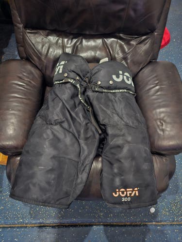 Men's Senior XL Jofa Hockey Pants (Used)